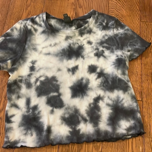 wild fable Tops - EUC Tie Dye Crop Top